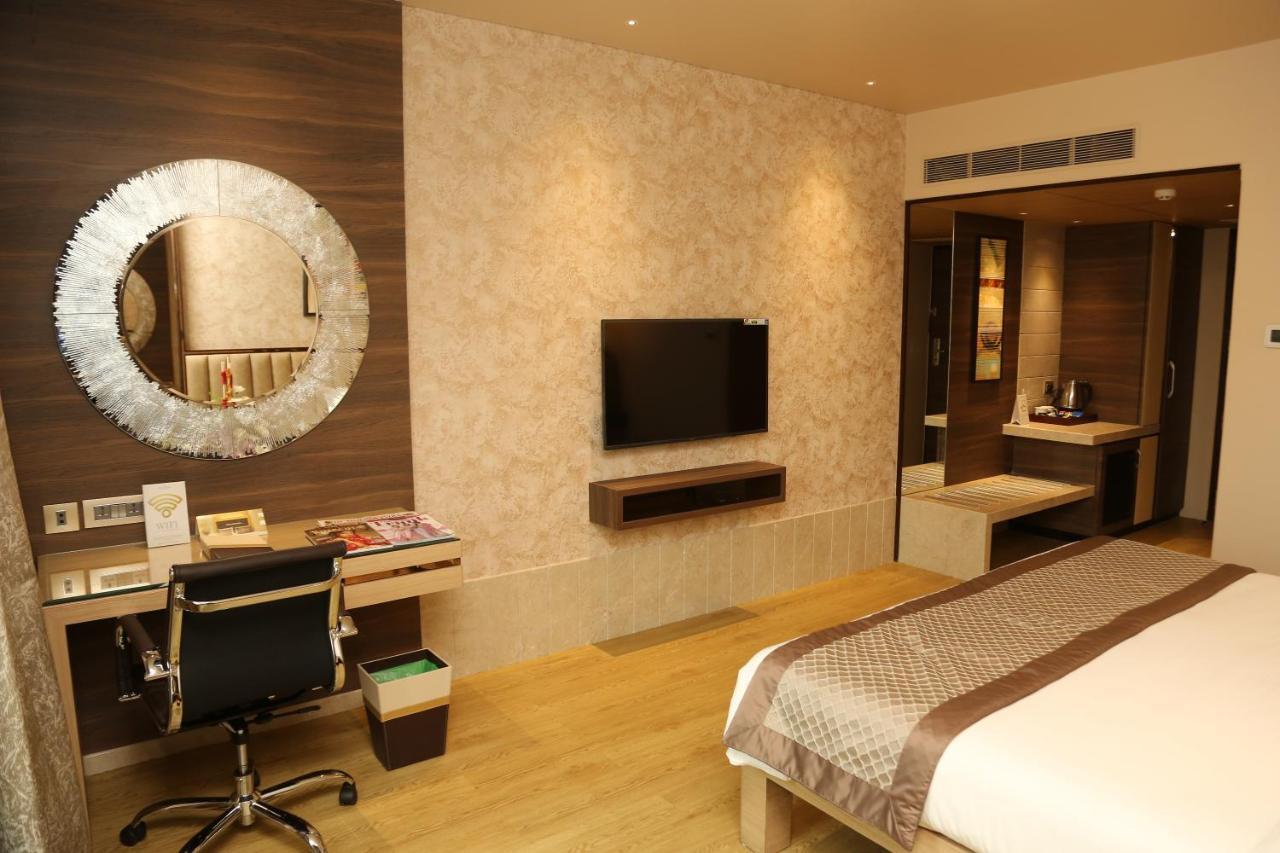 The Regenza By Tunga Hotell Navi Mumbai Eksteriør bilde